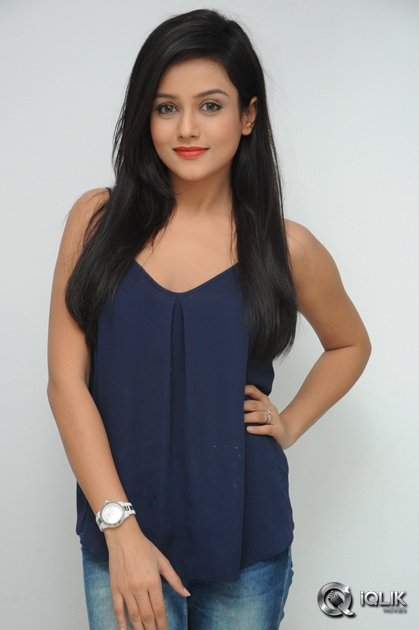 Mishti-Chakravarty-at-Columbus-Movie-Press-Meet